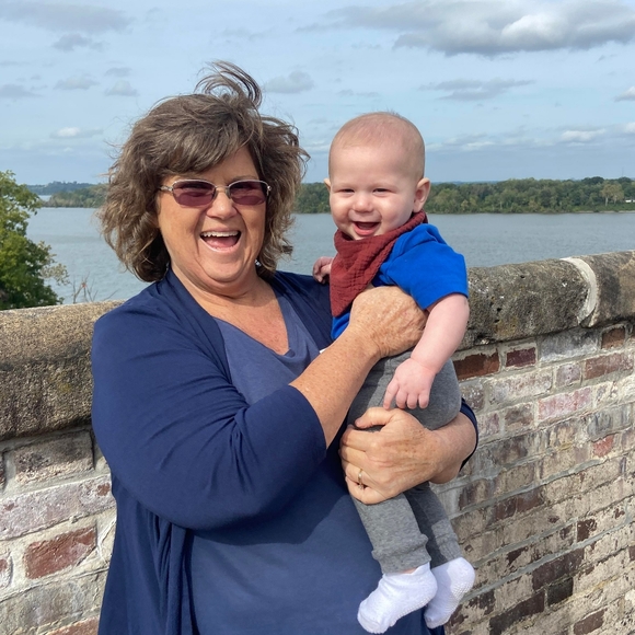 Meet your Posher, Kathy - Picture 8 of 16